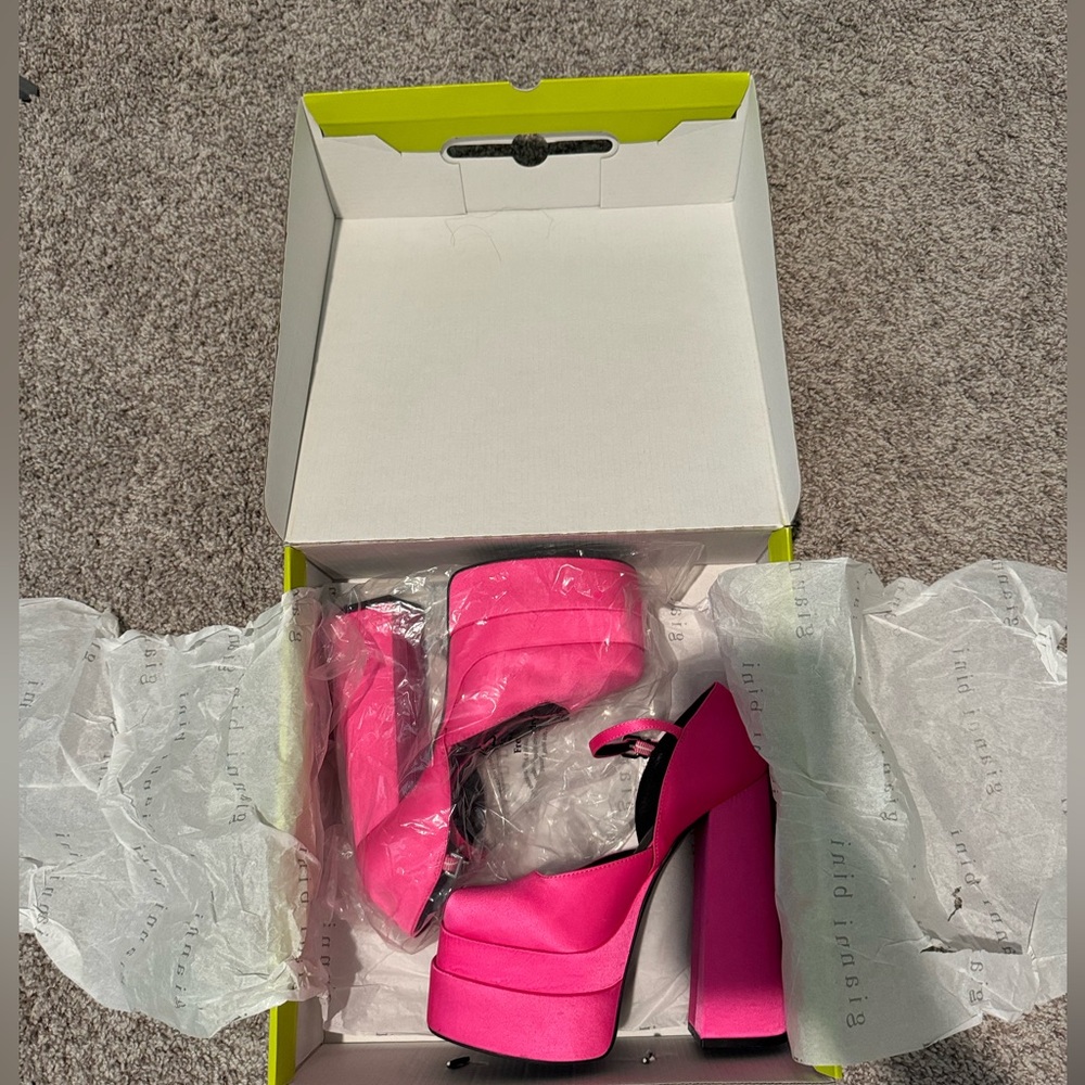 Gianni bini Pink satin platform heels